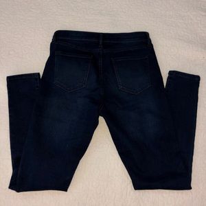 Banana republic size 28/6R skinny jeans